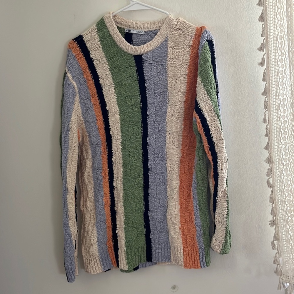 multicolored zara sweater. never worn, in perfect condition.